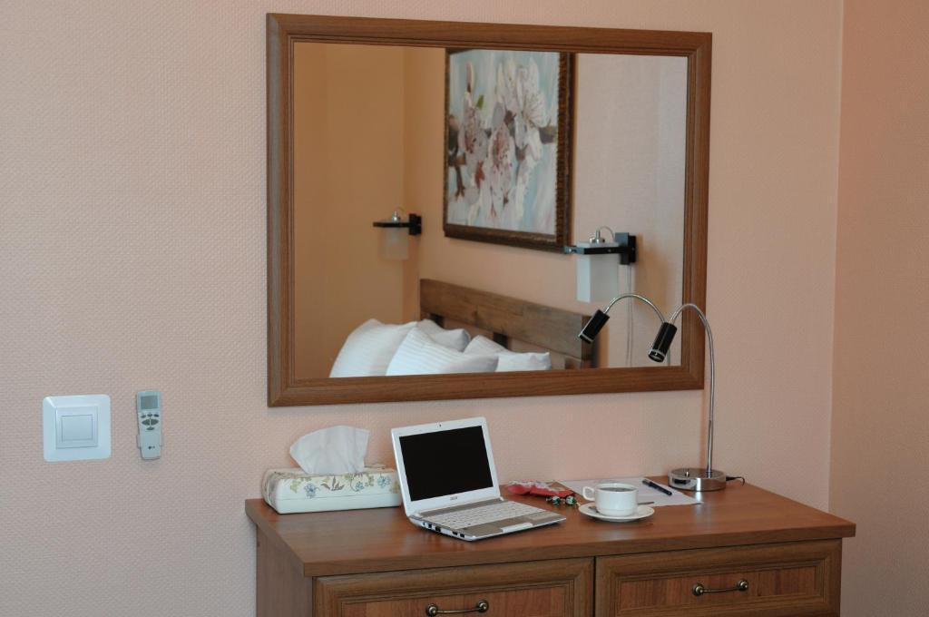 روفنو Melrose Hotel الغرفة الصورة